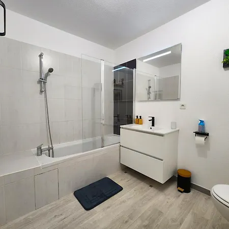 Le Silvestre 公寓 *